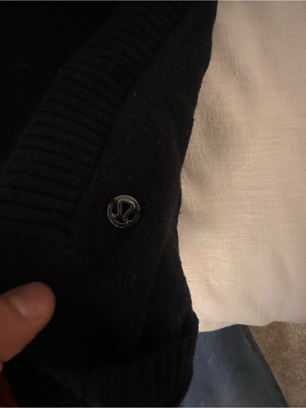 EUC Lululemon Black Long-Sleeve Women's Sweater - Classic Crewneck - Picture 9 of 11